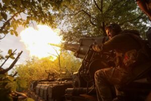 Two killed in Russian attacks on Ukraine before possible talks in Turkiye