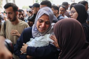 ‘City of fear’: Palestinians trapped as Israel intensifies Gaza City attack