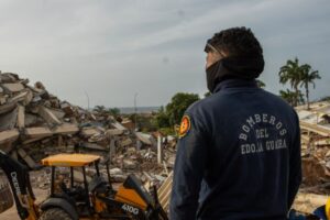 How a son rescued his father from the rubble of Venezuela’s earthquakes