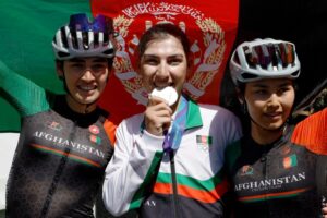 Afghan cyclist who escaped Taliban wins Asian Games silver medal